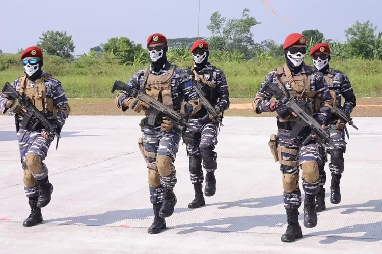 Demi Rakyat! 32 Prajurit TNI Tantang Maut Evakuasi WNI di Tengah Perang Iran-Israel